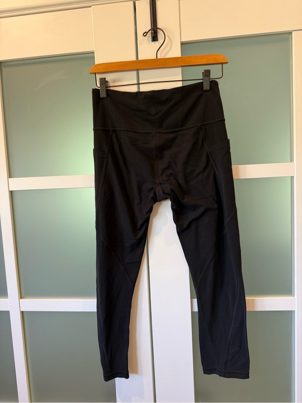 Athleta Black High-Rise Pocket Cropped Leggings